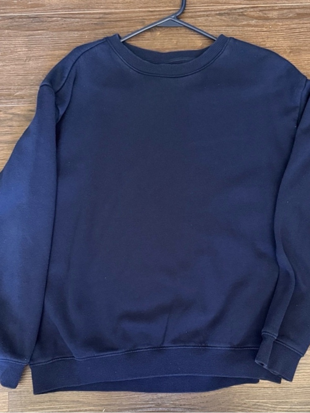 H&M Men's Dark Navy Crewneck Sweater